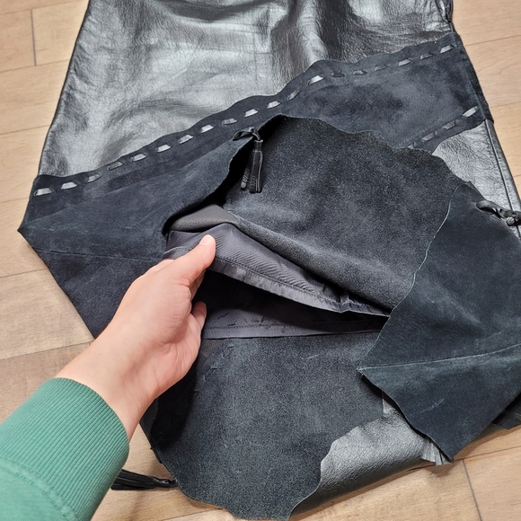 Vintage Y2K Danier black leather and suede asymmetrical midi skirt size 2 - Picture 8 of 15